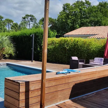 De Avec Piscine Carcans